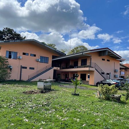 Sky Hostel La Fortuna Екстер'єр фото