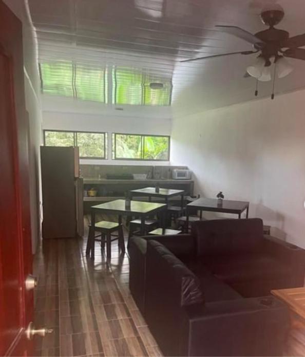 Sky Hostel La Fortuna Екстер'єр фото